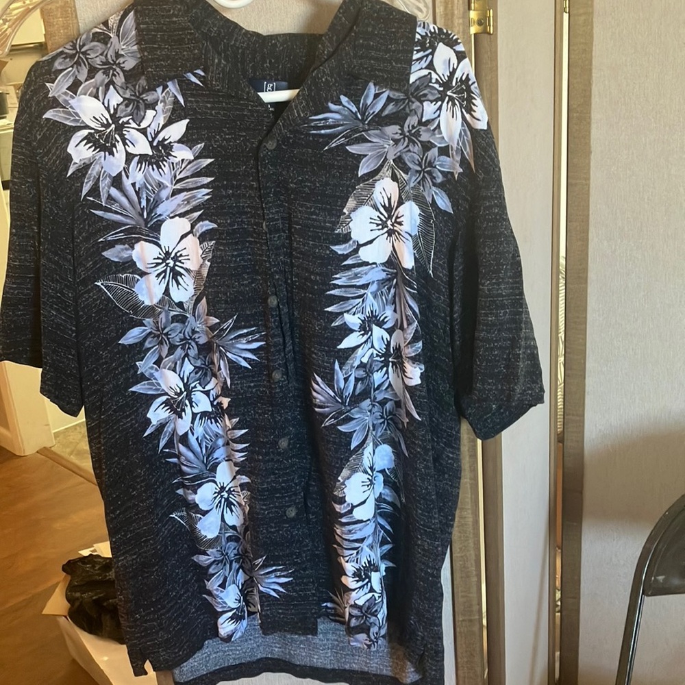 FINAL MARKDOWN Men’s George Black and White Patterned Shirt large